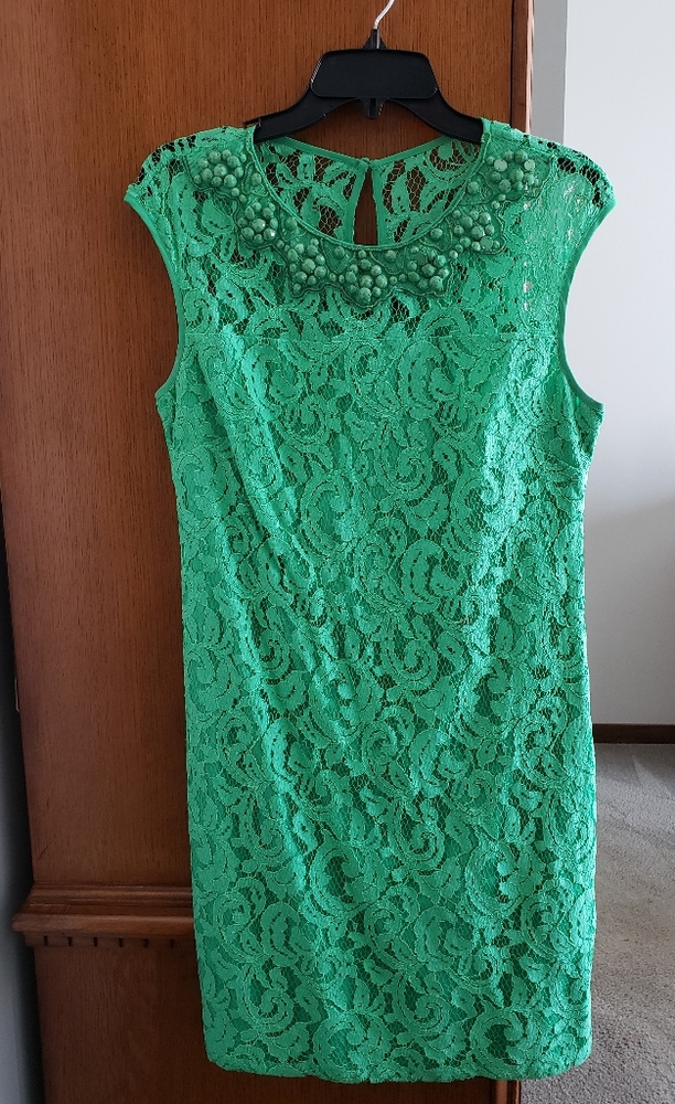 Green lace dress